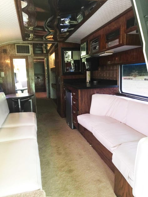 Tour Bus For Sale >> Loretta Lynn’s Vintage Eagle Tour Bus Up For Sale | Saving Country Music Tour Bus For Sale >> Loretta Lynn’s Vintage Eagle Tour Bus Up For Sale | Saving Country Music