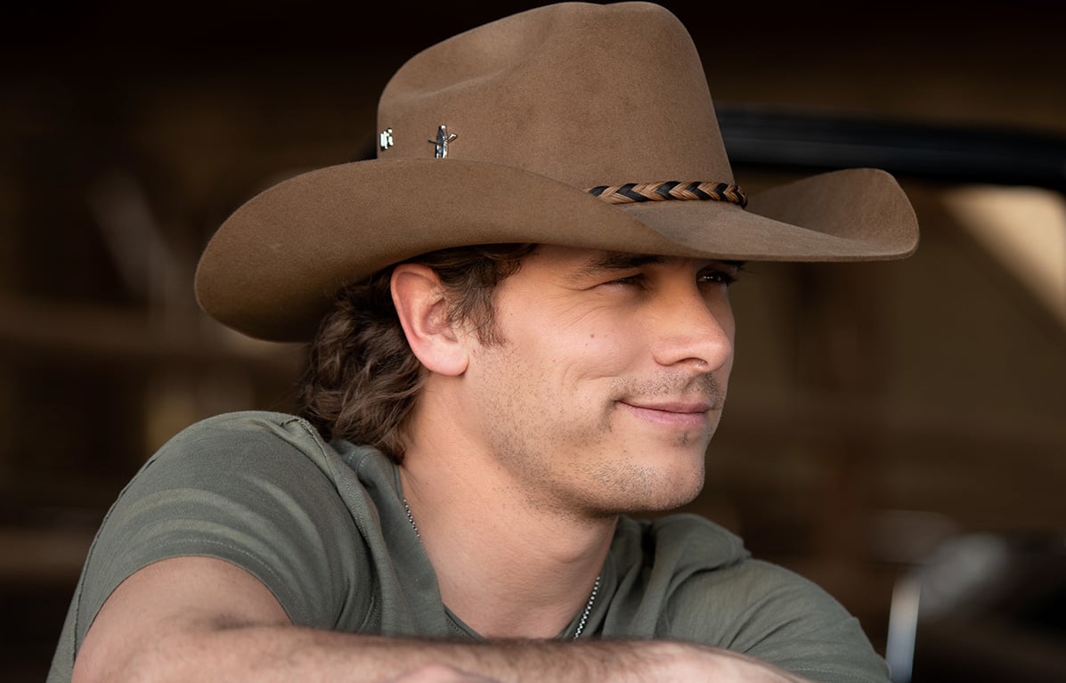 Album Review- Randall King’s “Into The Neon” - Saving Country Music